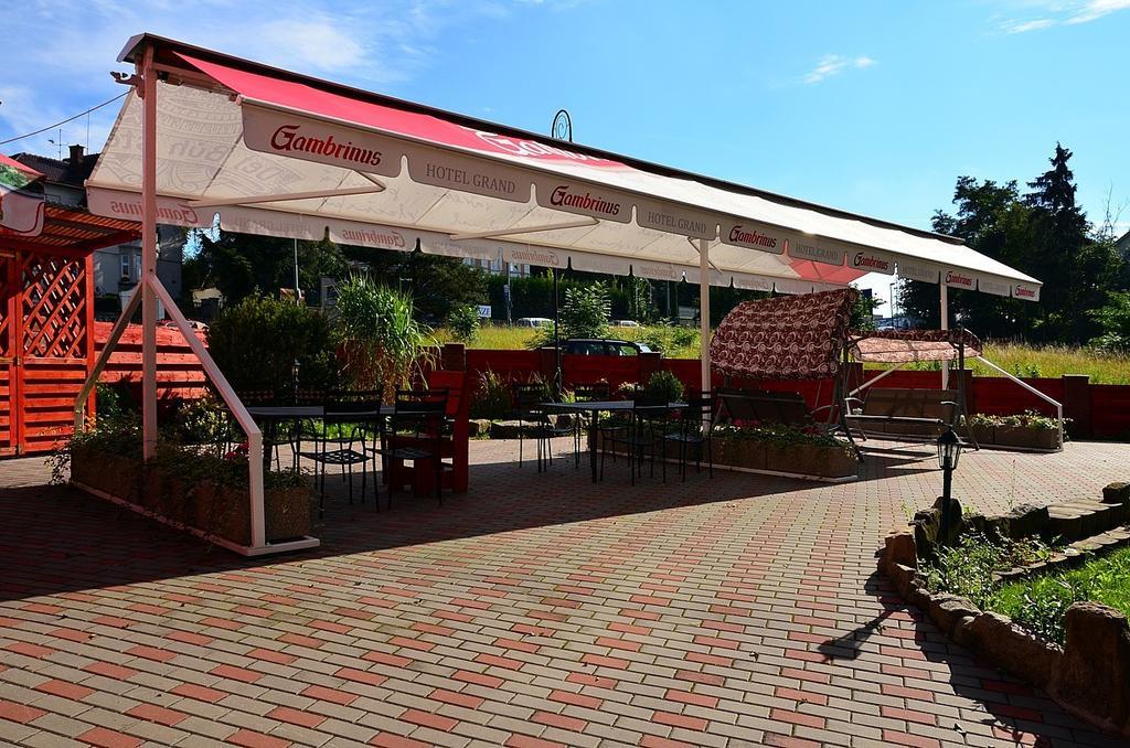 Grand Hotel Jaromer Exterior photo